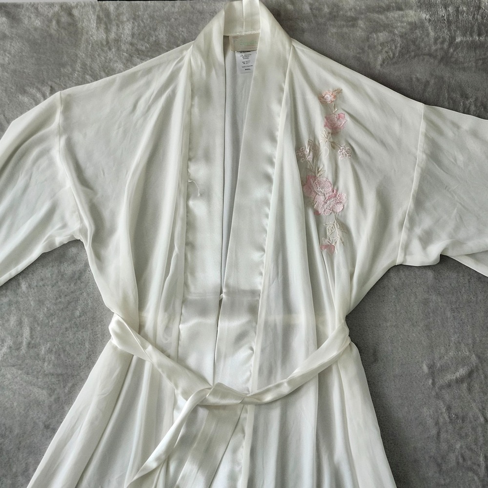 Expressions California Dynasty Embroidered Robe Satin Detail Floral Size Small - Picture 2 of 16